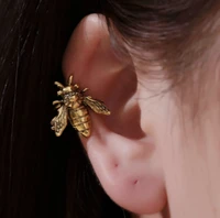 1 piece fashion jewelry insect ear clip metal bee piercing earrings oorbellen women personality jewelry wholesale