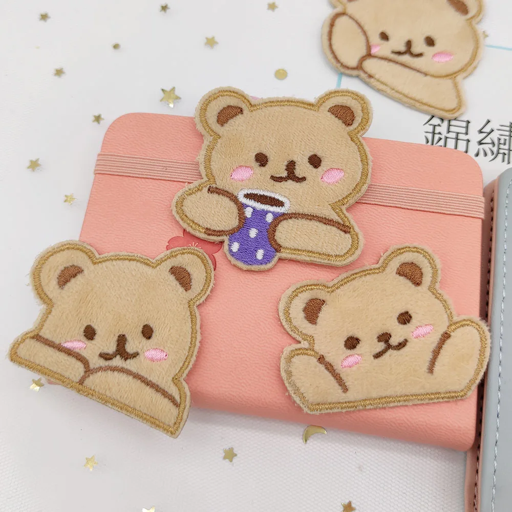 Симпатичная вышивка мультяшного медведя наклеиваемая термоклейкая нашивка