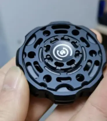 

Second hand EDC Fingertip gyroscope