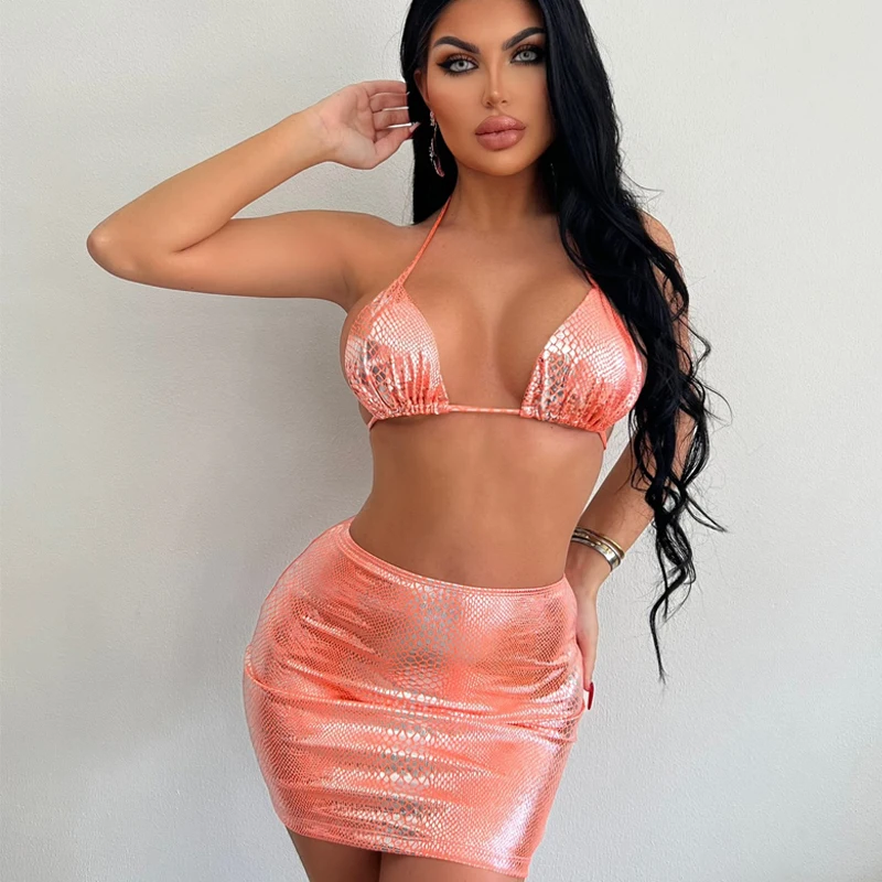 

Женский купальник с открытой спиной, однотонный привлекательный купальник с открытой спиной и блестящими бретелями, Пляжное бикини для отпуска, комплект из трех предметов, лето 2023