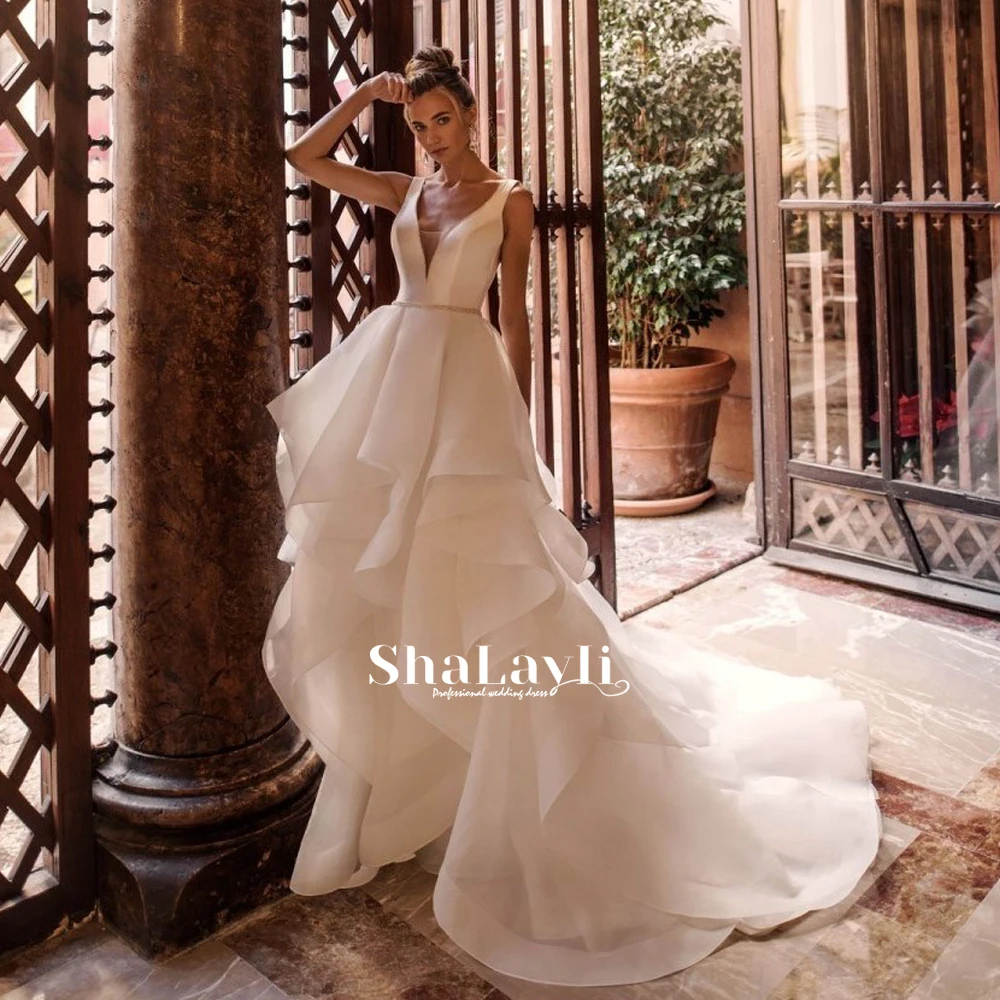 

Женское свадебное платье, белое элегантное многослойное платье с V-образным вырезом, украшенное бисером, со шнуровкой и кристаллами