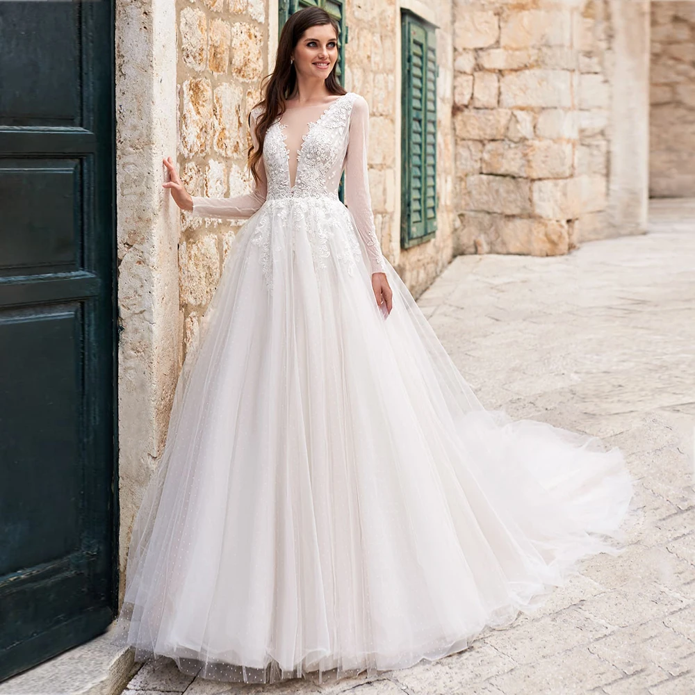 

Vintage Pastrol Wedding Dresses V-Neck Long Sleeves Tulle Dress A-Line Dots Appliques V-Back Sweep Train Bridal Gowns Vestidos