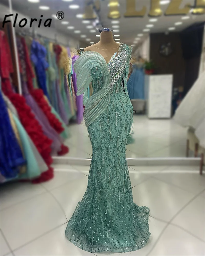 Очаровательное вечернее платье средне-зеленого цвета с русалкой расшитое