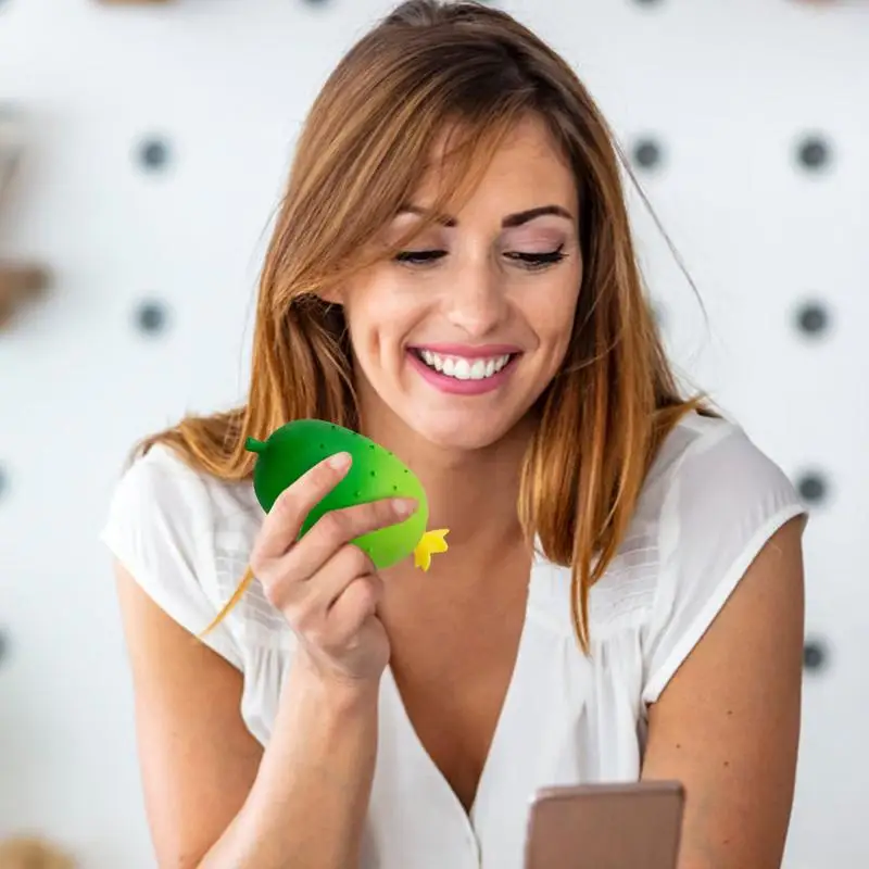 Мягкие сжимаемые игрушки для овощей мягкие в форме огурца Противоударная