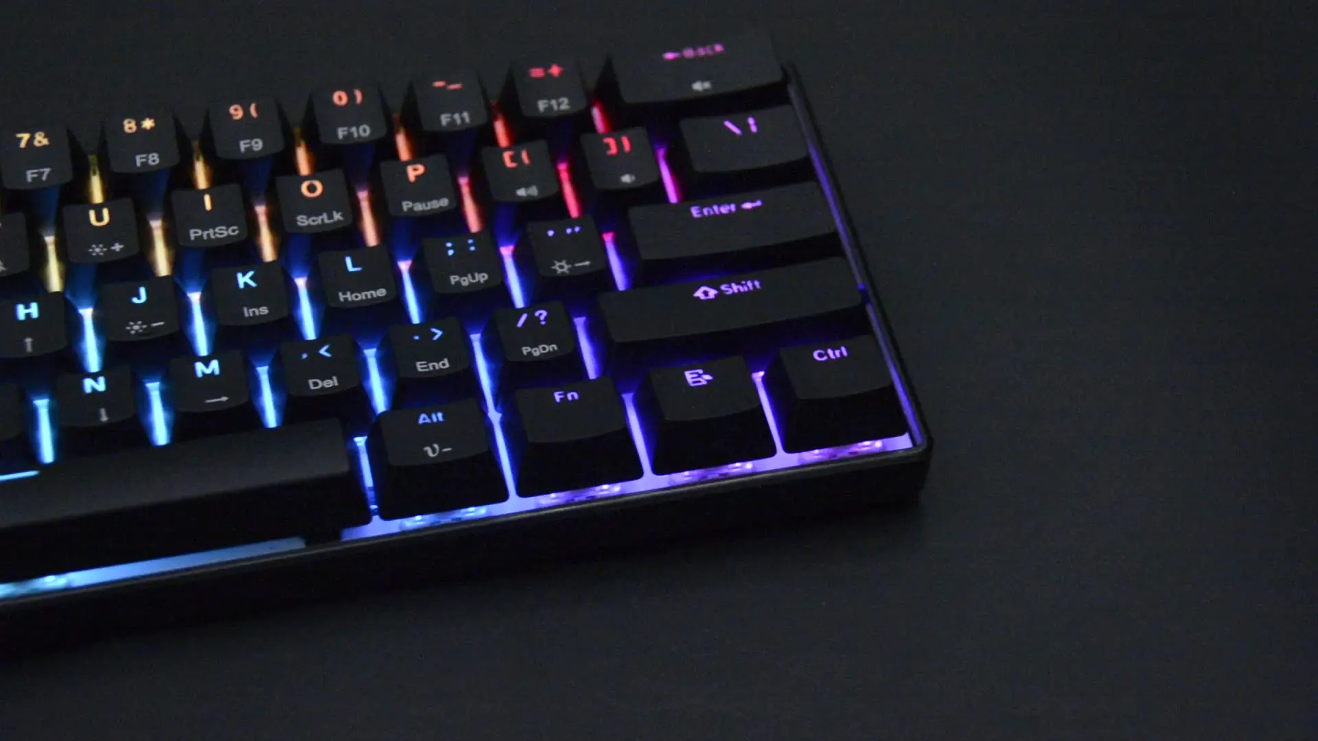 

Новинка ODM OEM производитель 61 клавиши RGB игровая механическая клавиатура