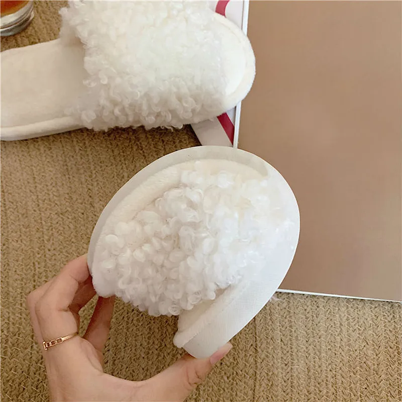 Женские домашние тапочки из искусственного меха белые для сна искусственной