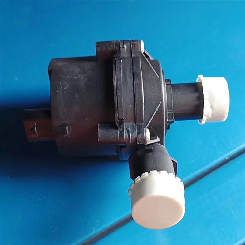 Вспомогательный насос охлаждающей воды для двигателя автомобиля 5G 0965567 A