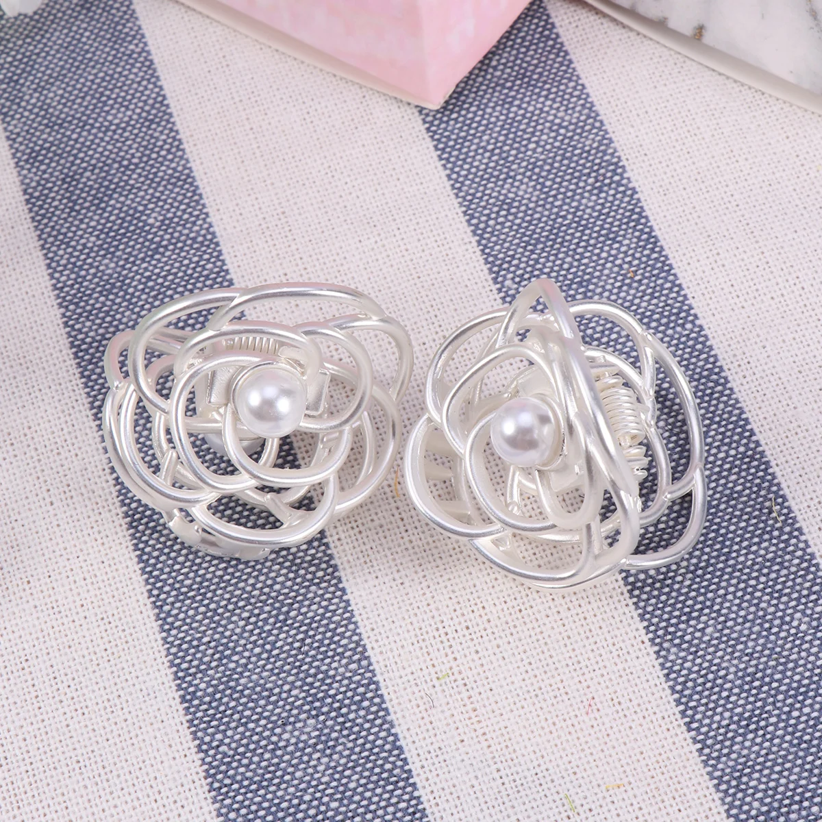 

Hair Clips Women Claw Metal Clip Alloy Clamp Cute Styling Sectioning Barrettes Fine