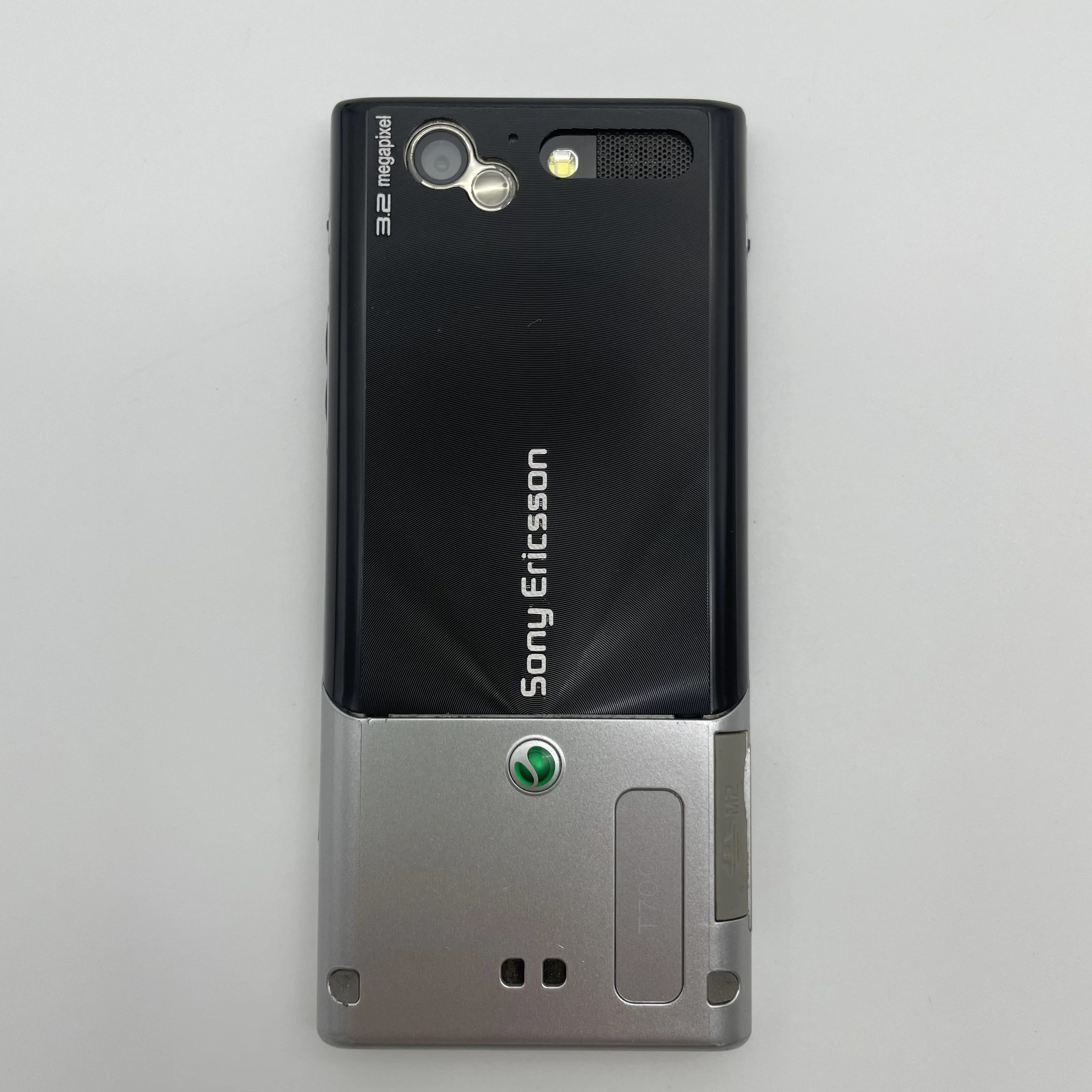 Фото Мобильный телефон Sony Ericsson T700, восстановленный, оригинальный, разблокированный, 3G, Java, FM, разблокированный сотовый телефон, бесплатная доставка №3