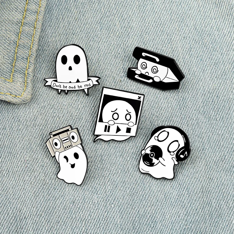 

Cute Smoking Boo Ghost Enamel Pin Brooch Cartoon Women Men Denim Jackets Lapel Pins Backpack Badges Kids Fashion Jewelry Gifts