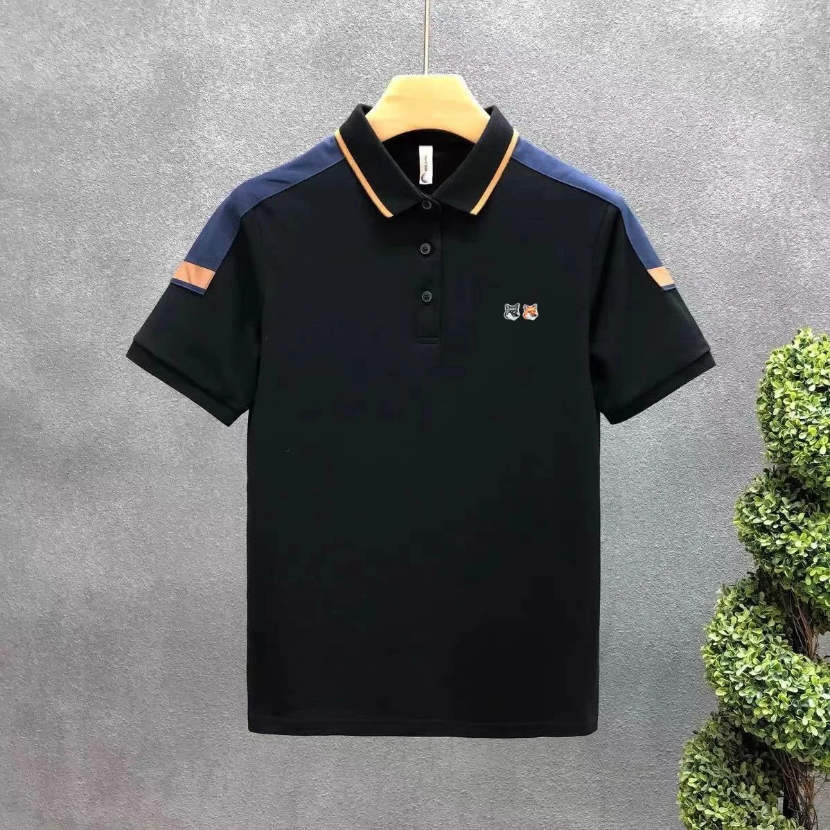 

Mens Luxury Maison Fox Mascot Embroidery Logo Appliqued Two-headed Fox Polo T Shirt Fashion Short Sleeve Men Shirt Golf Tops