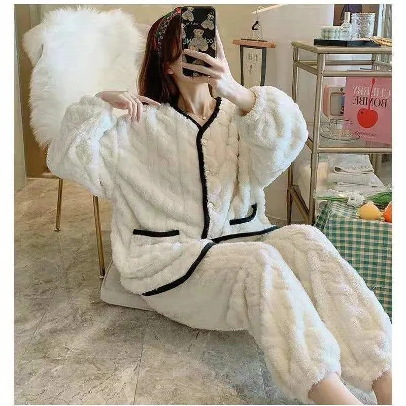 

Winter Flannel Pajamas Women Pyjamas Sets Thick Coral Velvet Long Sleeve Cartoon Sleepwear Warm Thin Flannel Pajamas