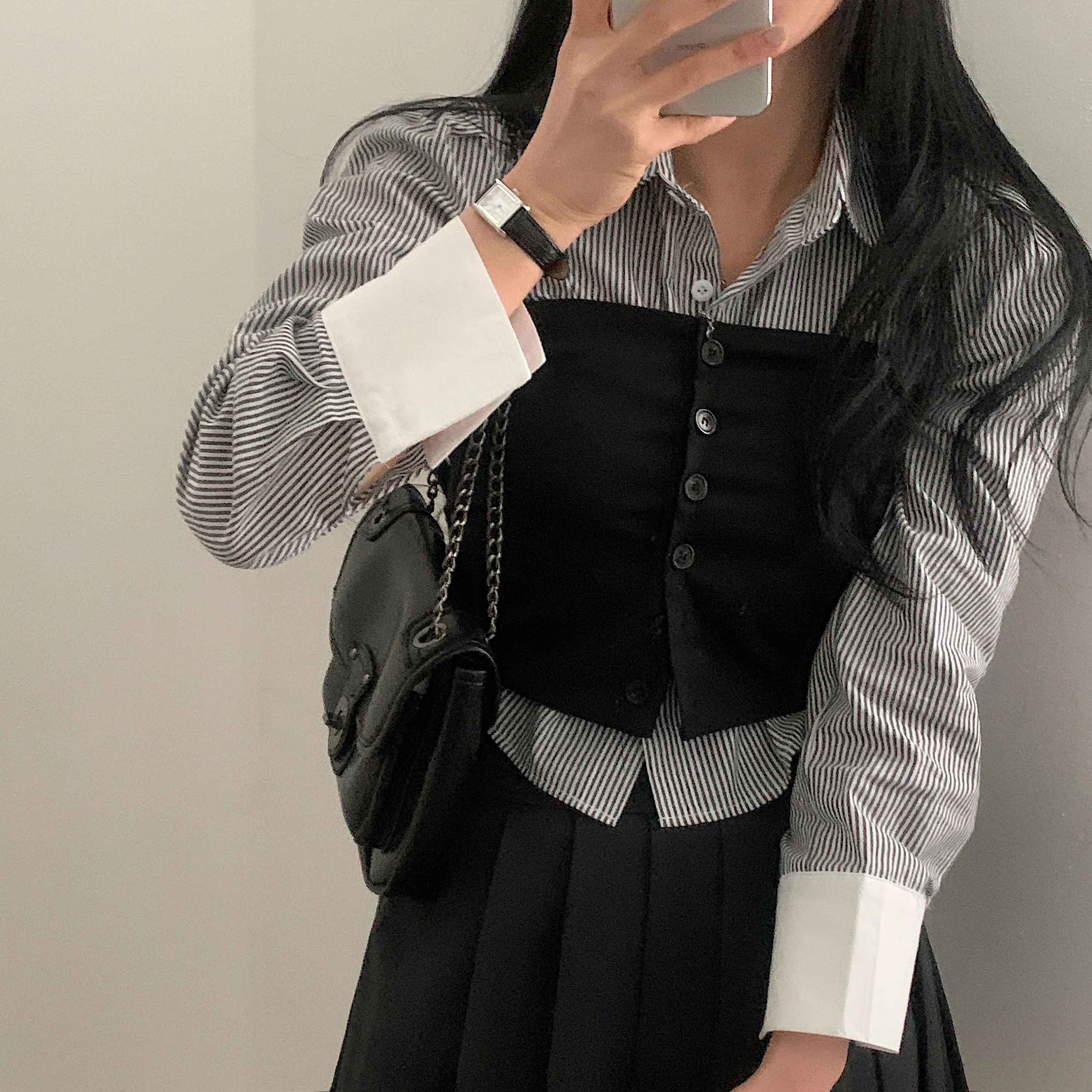 Женские рубашки и блузки в контрастную полоску однобортные с воротником-лапша