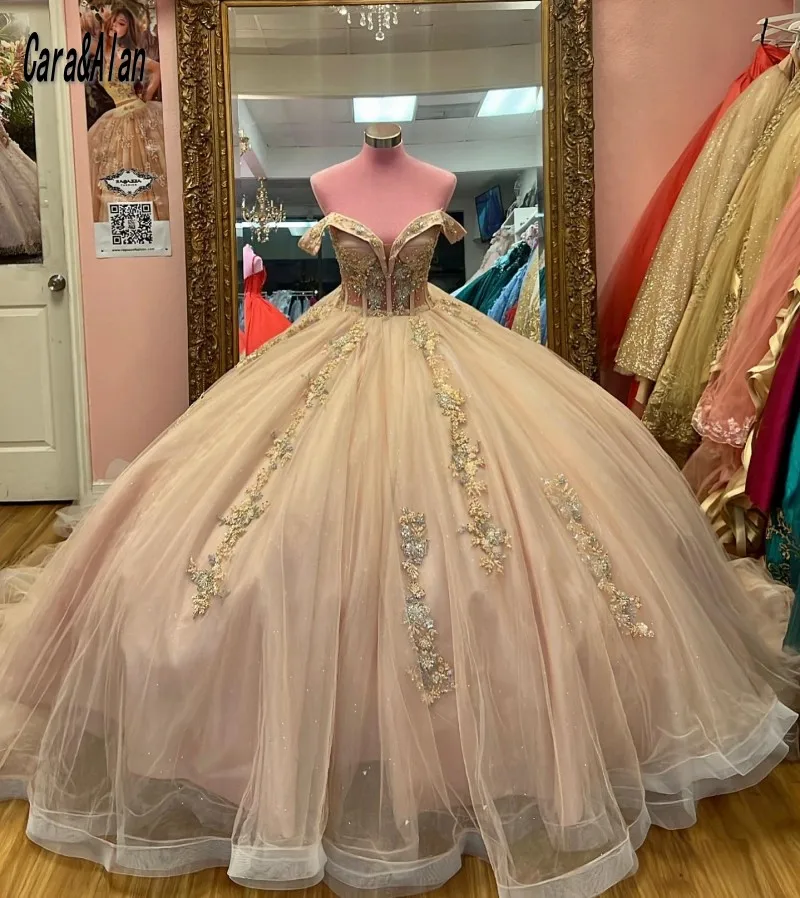 

Charro Champagne Quinceanera Dresses Sweetheart Lace Applique Mexican Vestidos De 15 Años Beading Sweet 16 Pageant Dress