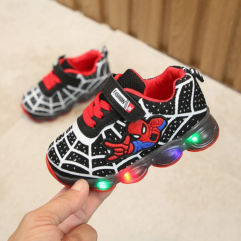 Outdoor Lightweight Boys' Running Shoes with LED Illuminated Children's Cartoon Design and Breathable Mesh Casual Children's
