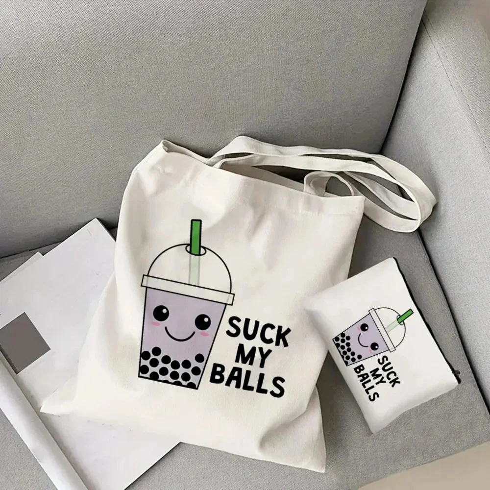 Женская косметичка с молочным чаем