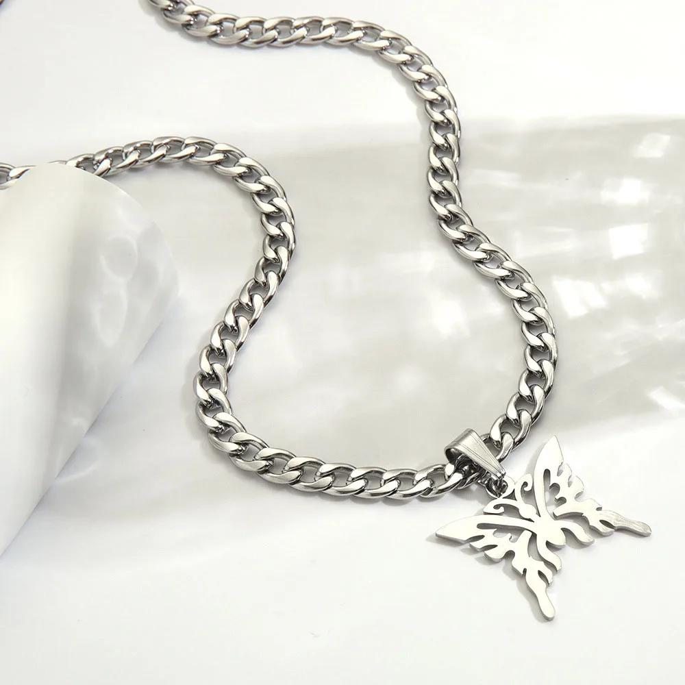 

2023 New Fashion Necklaces for Men and Women Sliver Punk Butterfly Hip Hop Chain Colorless Ins Style Jewelry Gifts Wholesale