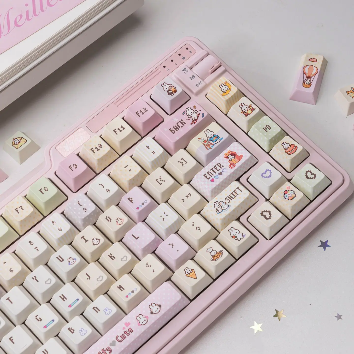Фото Колпачки для клавиш Pixel Miffy Cute Keycaps PBT, пятисторонняя сублимационная печать, профиль OEM, сменные колпачки для механической клавиатуры, мультяшные, кавайные, милые №4