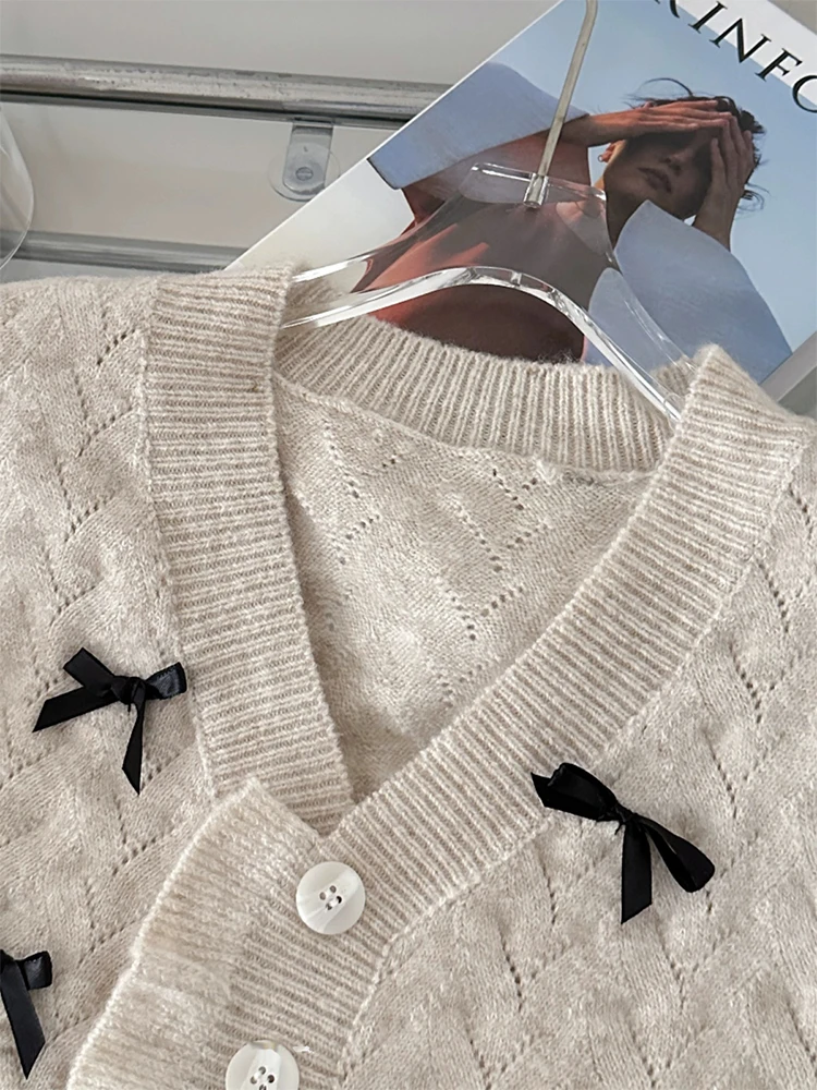 Женский трикотажный кардиган с бантом длинным рукавом и V-образным вырезом