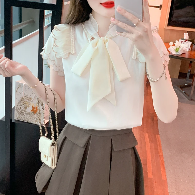 Блузка женская с коротким рукавом и оборками модель G713