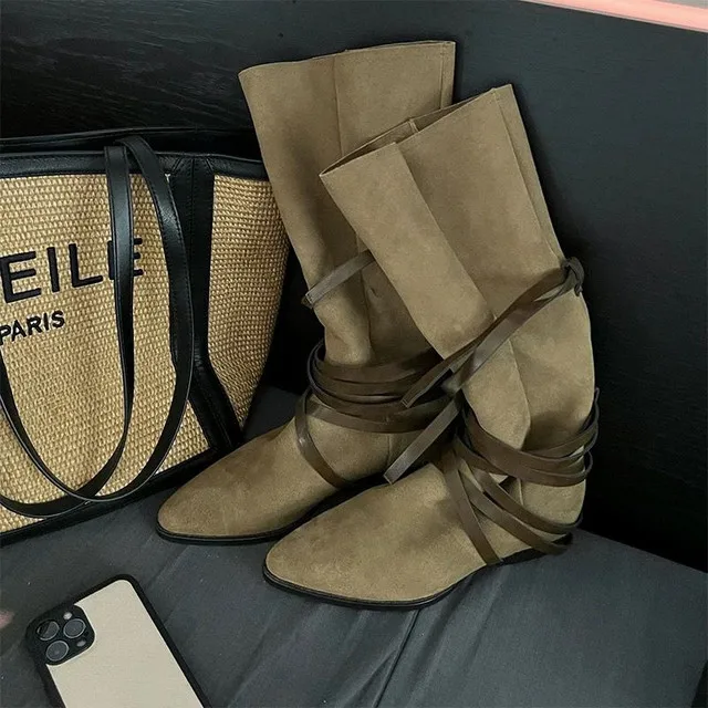 

IPPEUM Cowboy Boots Autumn New Suede Knee High Boots for Women Pointy Toe Lace Up Flat Western Style Boots Zapatos de lujo mujer