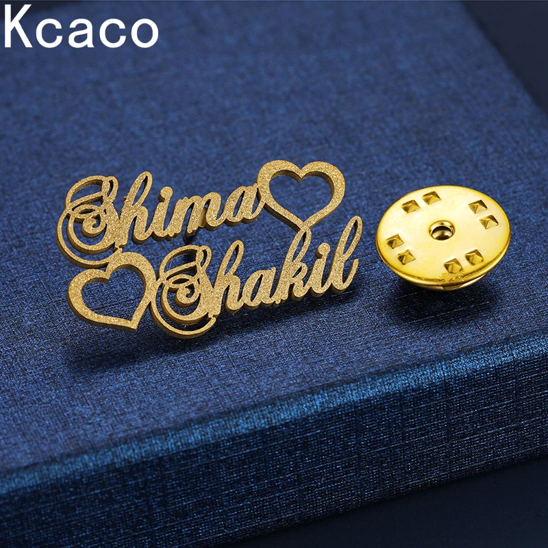 

Custom Frosted Brooch Stainless Steel Customized Double Name Heart Shape Brooches Badges with Safety Pin for Women Men Lovers