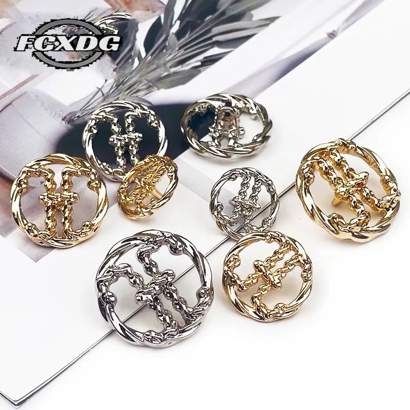 

Fashion Hollow Metal Buttons for Clothing Round Shape Golden Decorative Buttons for Crafts DIY Sewing Supplies 20mm Snap Buttons