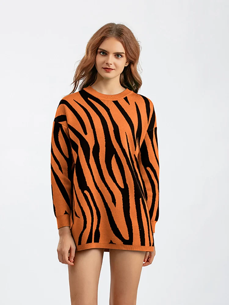 

Женский пуловер с круглым вырезом, свободный свитер в полоску зебры, джемперы оверсайз, оранжевый Модный зимний женский свитер, вязаная одежда