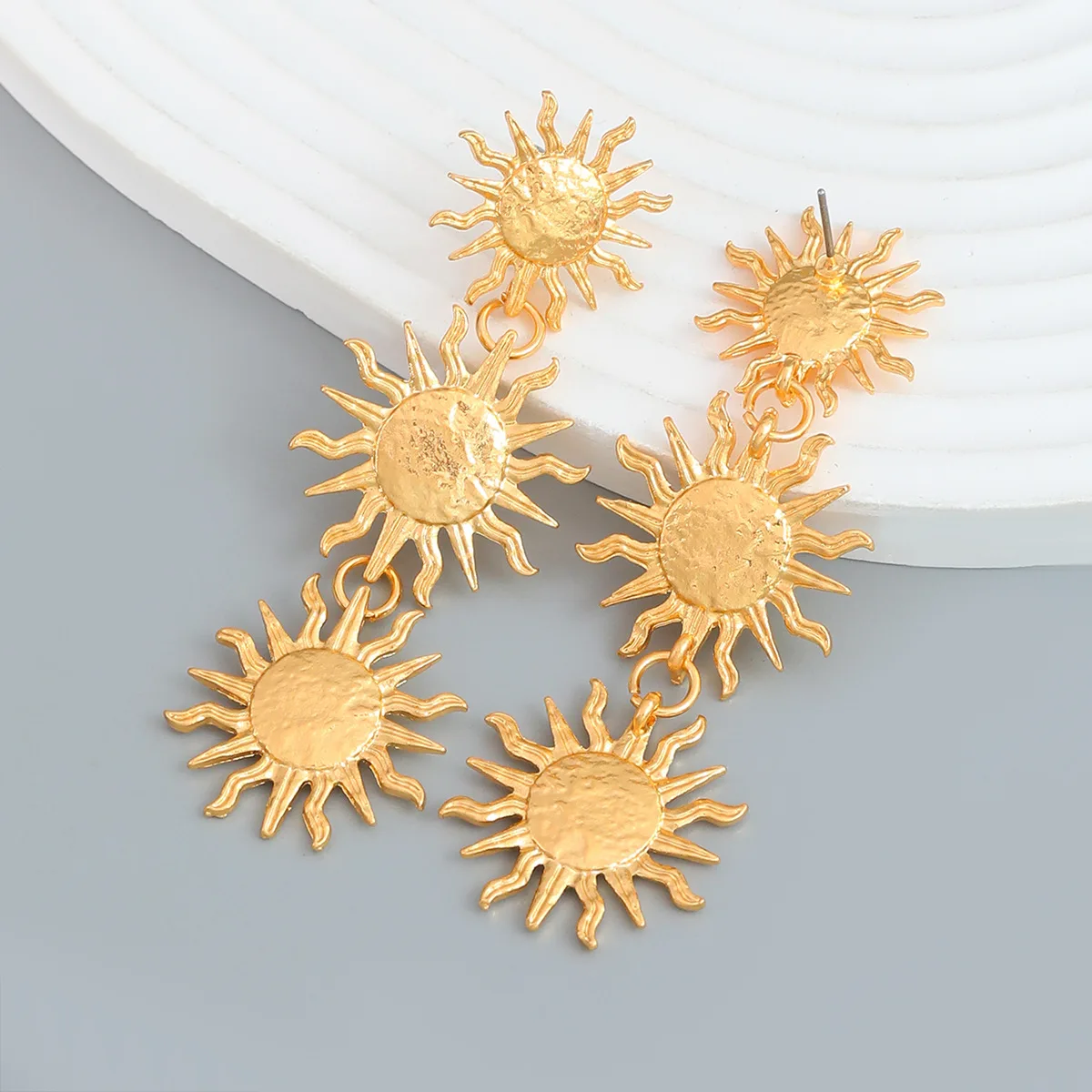 Punk Multilayer Metal Sunflower Dangle Earrings for Women Long Sun Flower Pendant Statement Jewelry Party Accessories Wholesale