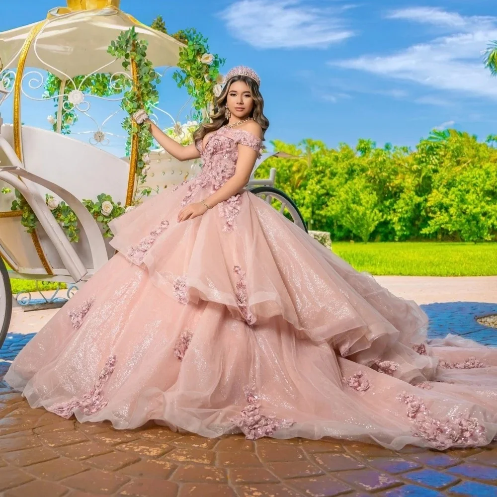 Фото Розовые платья Quinceanera, бальное платье с открытыми плечами и аппликациями, милые платья 16, 15 лет, по индивидуальному заказу №2