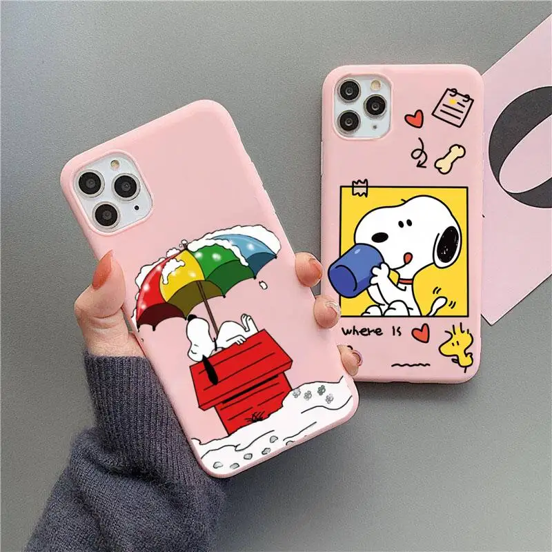 

Cute cartoon Snoopy Phone Case For iphone 13 12 11 Pro Max Mini XS 8 7 6 6S Plus X SE 2020 XR Matte Candy Pink Silicone cover