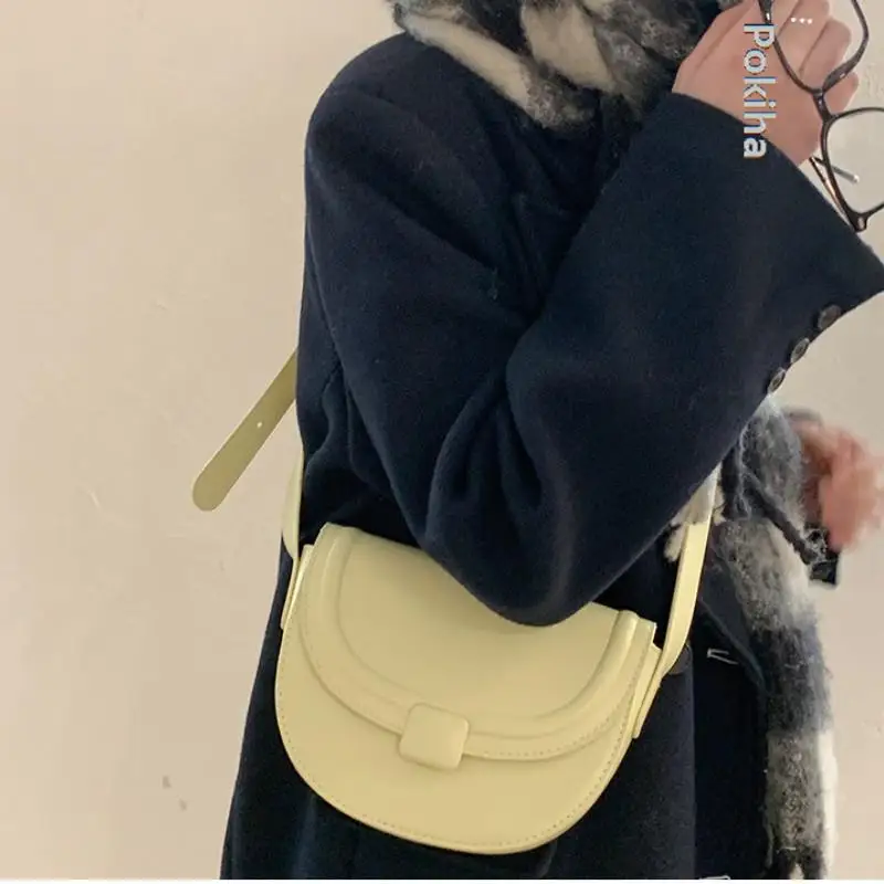 

2023 New Vintage Womens Saddle Shoulder Bags Luxury Designer Crossbody Bags Simple Solid Color Trendy Handbags Leather Lady