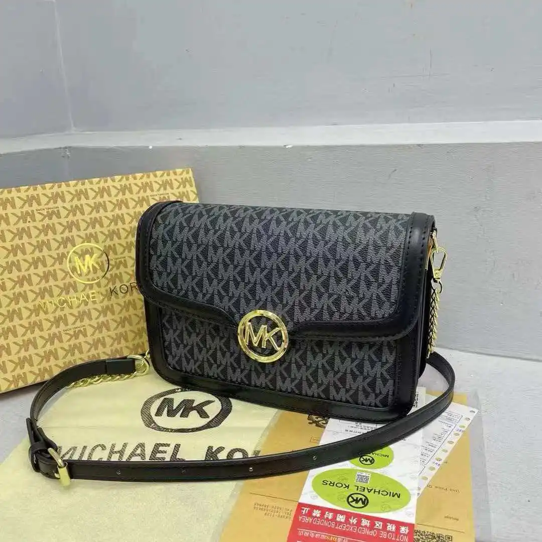 Фото Женская сумка через плечо Michael Kors Jet Set Travel Print, классическая популярная женская сумка через плечо в стиле ретро, изготовленная из высококачественных материалов. №3