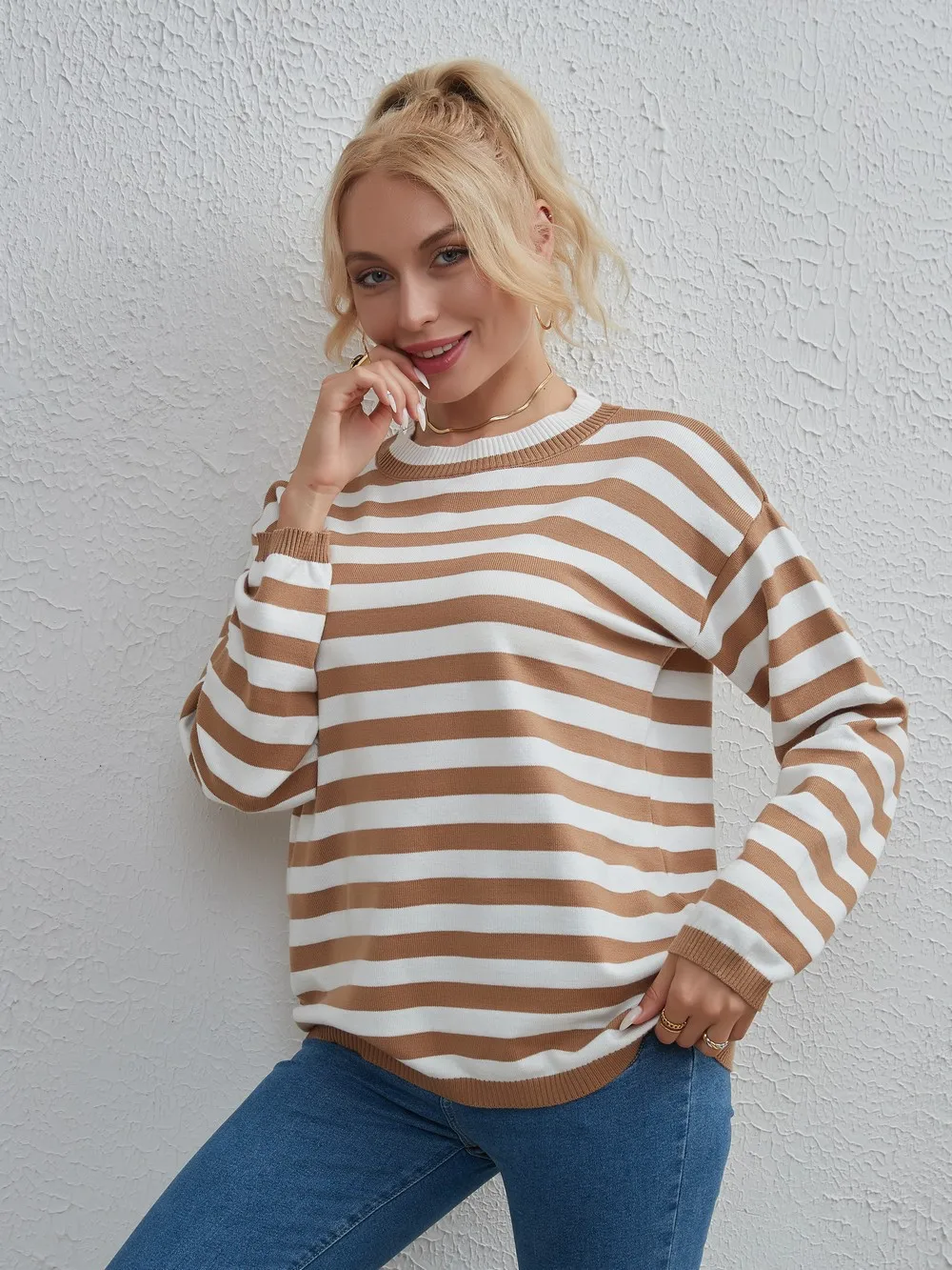 Женский свитер в полоску с круглым вырезом Wixra Повседневный пуловер длинными