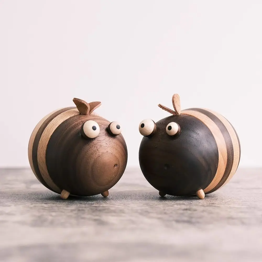 

Creative Black Walnut Small Bee Toothpick Box Living Room Home Personality Creative Solid Wood Toothpick Box Mini Model
