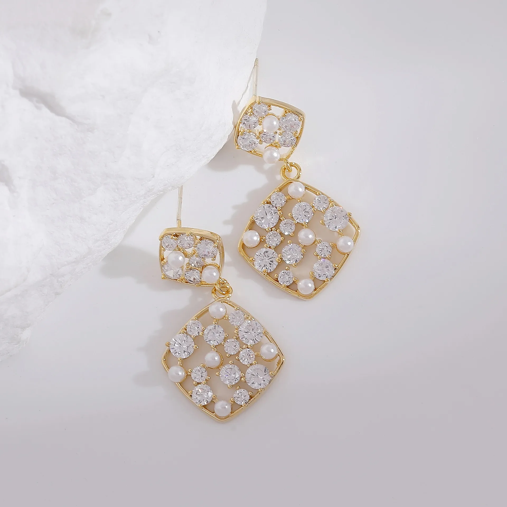 Европейско-американская крутая трендовая Новинка 2022 свежая Геометрическая