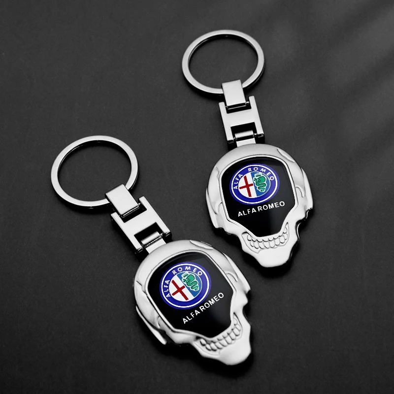 

Car Keychain Green Four Leaf Clover Keyring Key Chain Ring Holder for Alfa Romeo 147 156 164 166 159 GT Giulia Giulietta Stelvio
