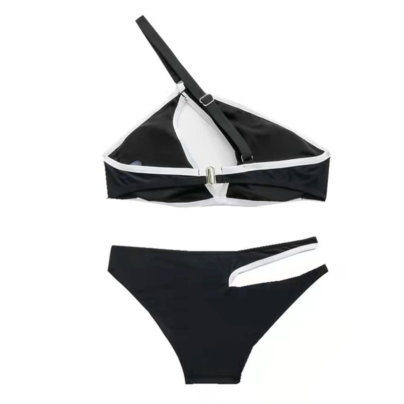 

Женский раздельный купальник с лямкой на шее и эффектом пуш-ап