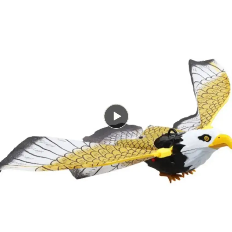 

Bird Repellent Hanging Eagle Flying Bird Scarer Garden Decoration 2 AA Batteries Portable Flying Bird Hanging Eagle