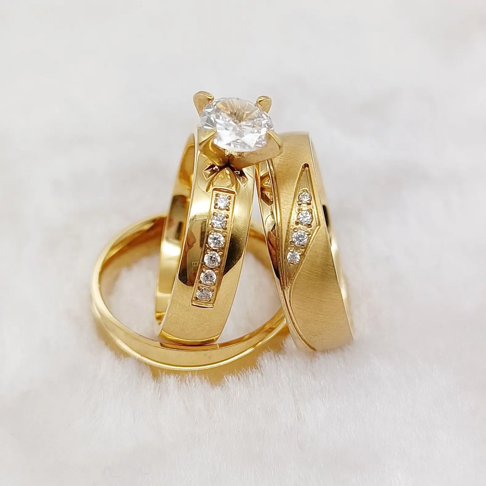 

Wholesale cz Diamond Wedding Engagement Couples Ring Sets for Men and Women Luxury Dubai 18k Gold Plated Stainless Steel Jewelry