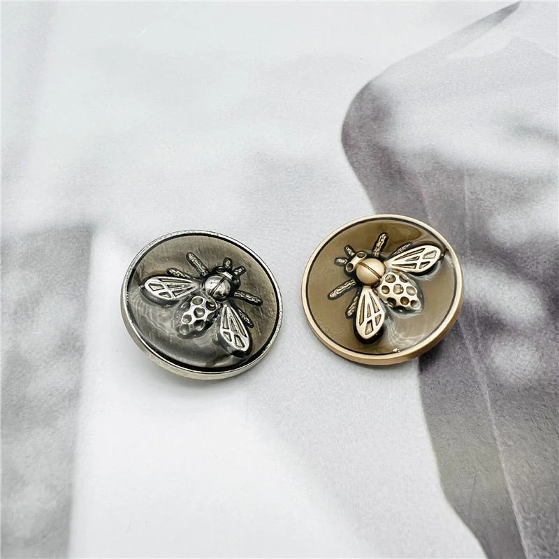 

10pcs 20/25mm Vintage Metal Sewing Buttons Bee Design Coat Jacket Dress Knit Sweater Decorative Buttons Fashion Clothing Buttons