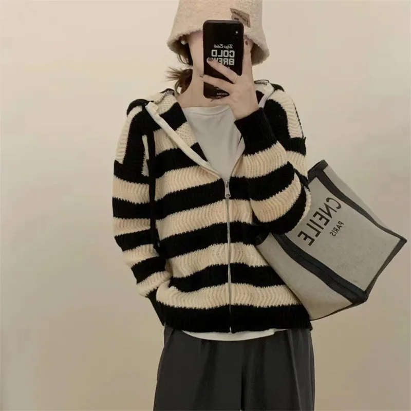 

Autumn New Korean Knitted Cardigan Women's Sweater Soft and Waxy Fashion Versatile Reducing Age Top Women