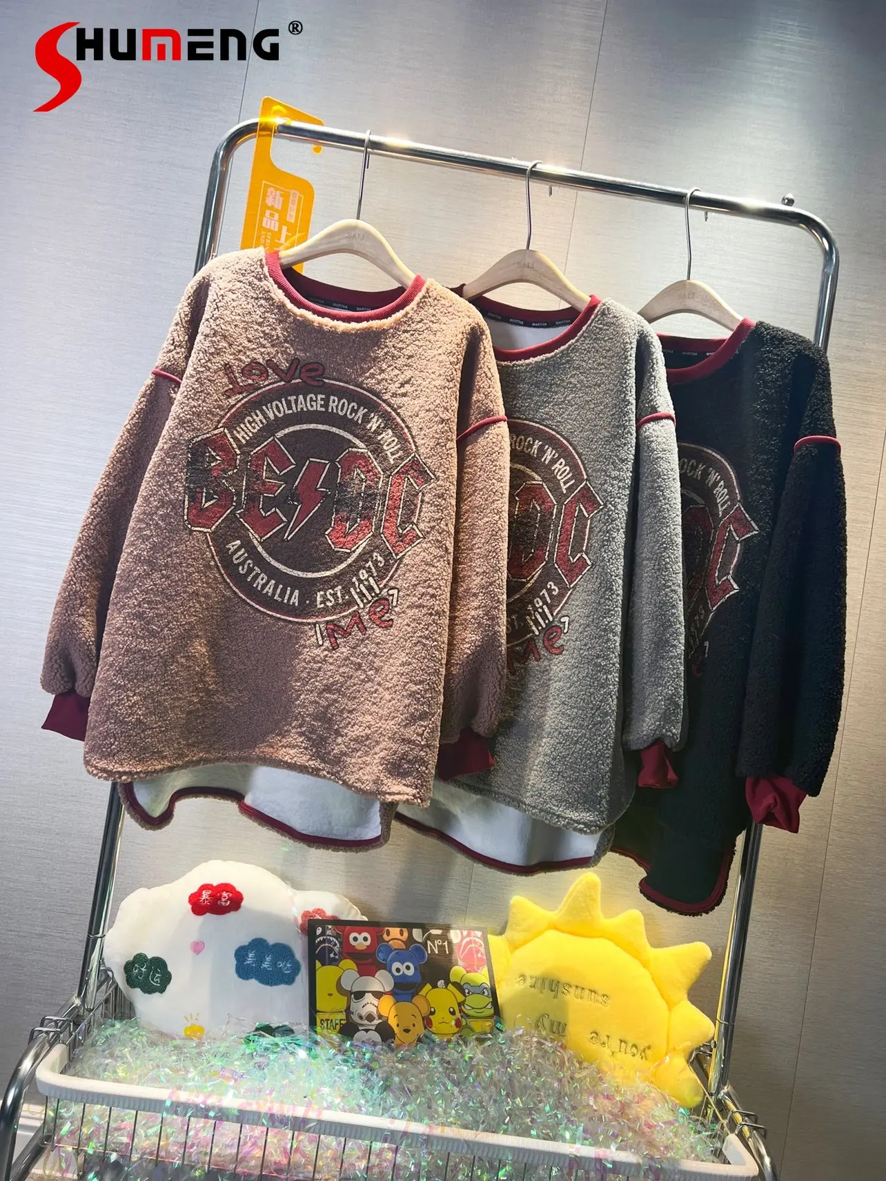 

European 2022 Autumn Winter New Ladies Fashionable Thickened Printed Sweatshirt Women's Casual Loose Long Sleeve Lamb Wool Top