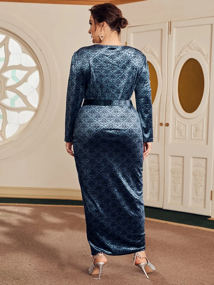 Рисунок 2 - Женское платье-макси с длинным рукавом