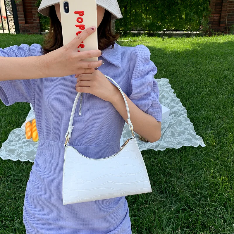 Fashion Exquisite Shopping Bag Retro Casual Women Totes Shoulder Bags Female Leather Solid Color Chain Handbag for Women 2022