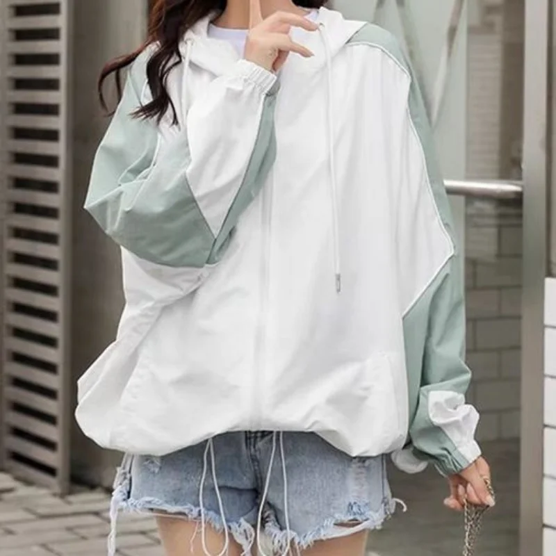 

Deeptown Korean Fashion Jacket Women Harajuku Oversized Track Jackets Kpop Streetwear Outdoor Coats College Style Zipper Hooded