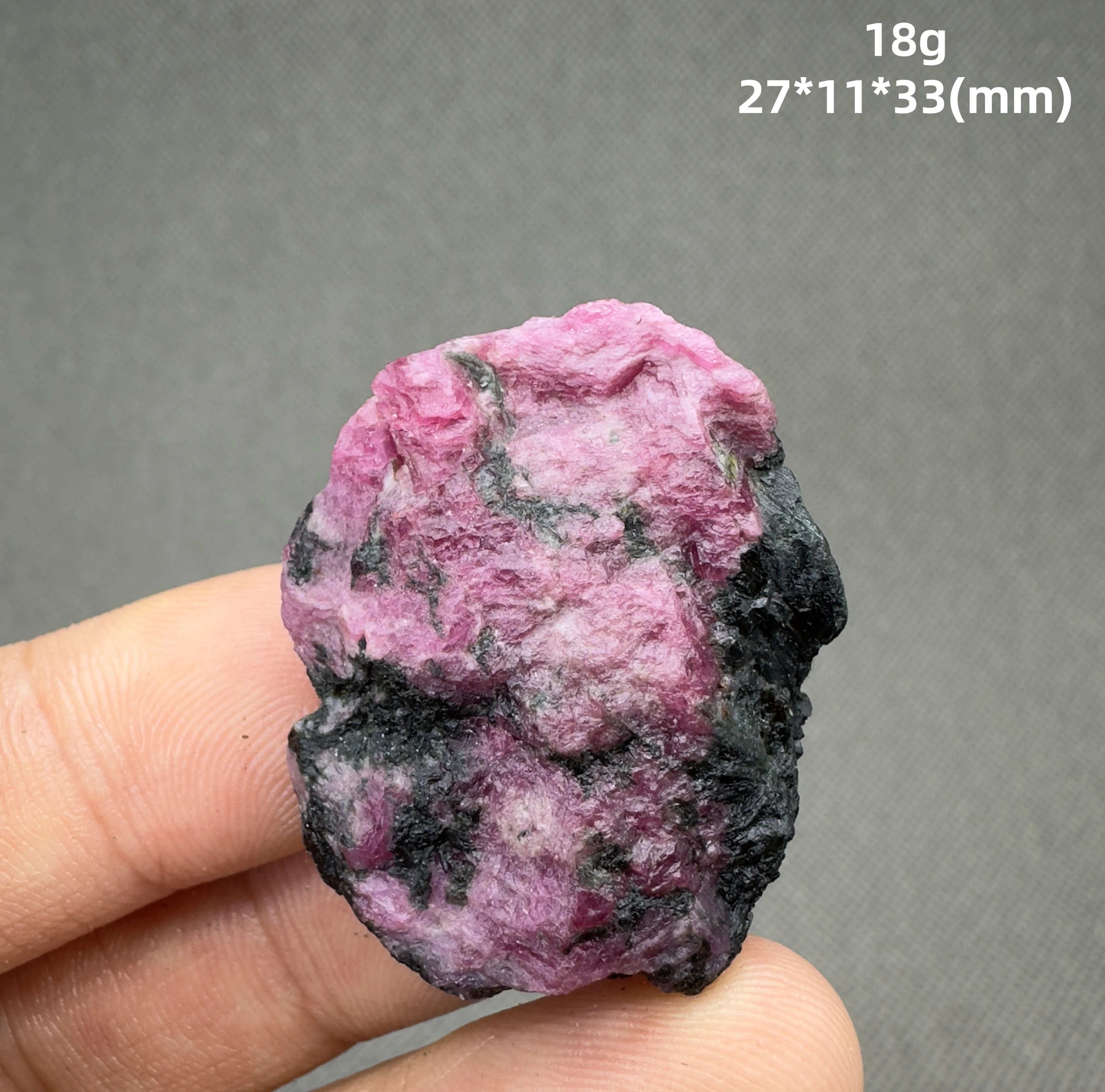 

Флуоресцентный рубин Мадагаскар QIANCHUAN