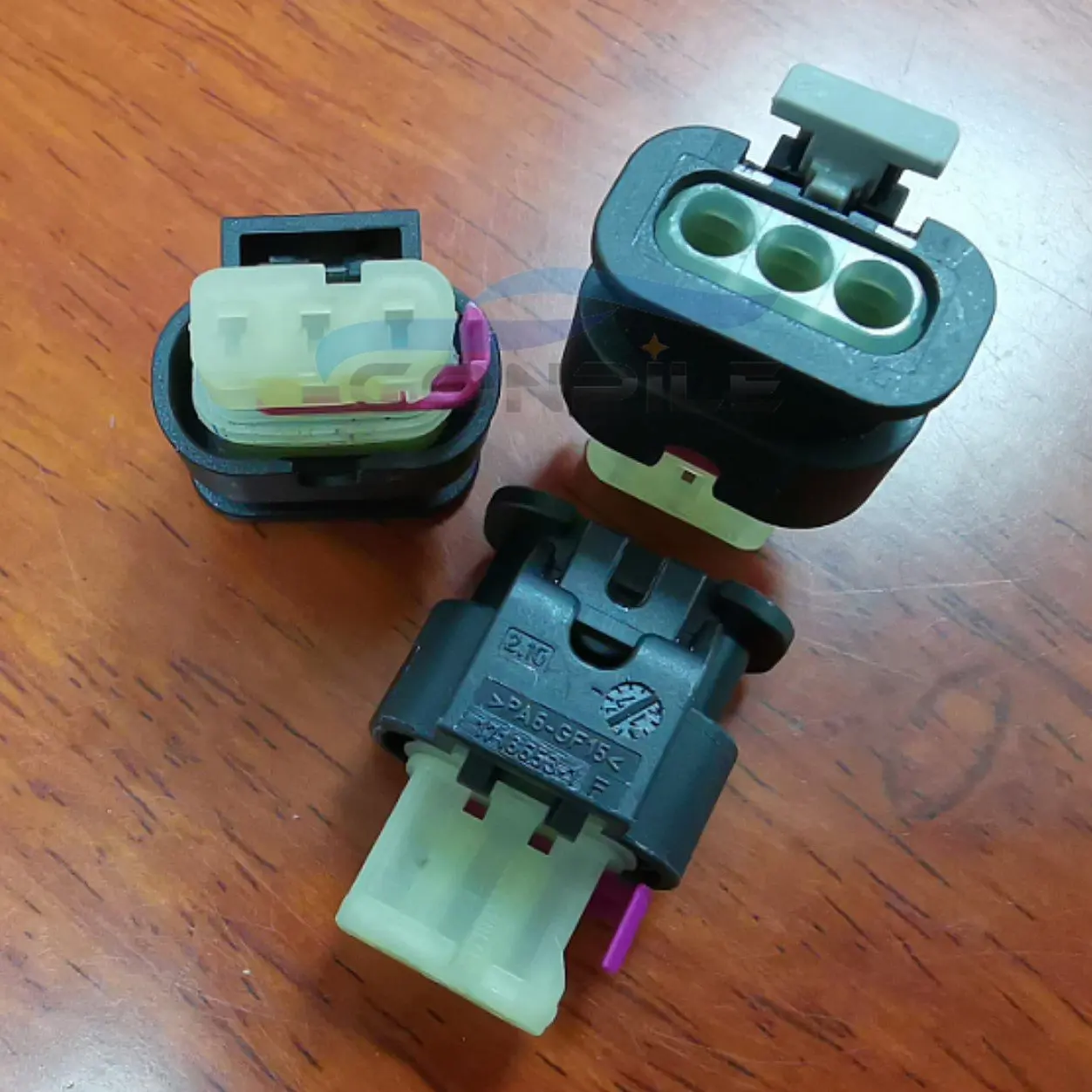 

1pc For Ford 2019 Focus Reversing Radar Plug Connector 3pin