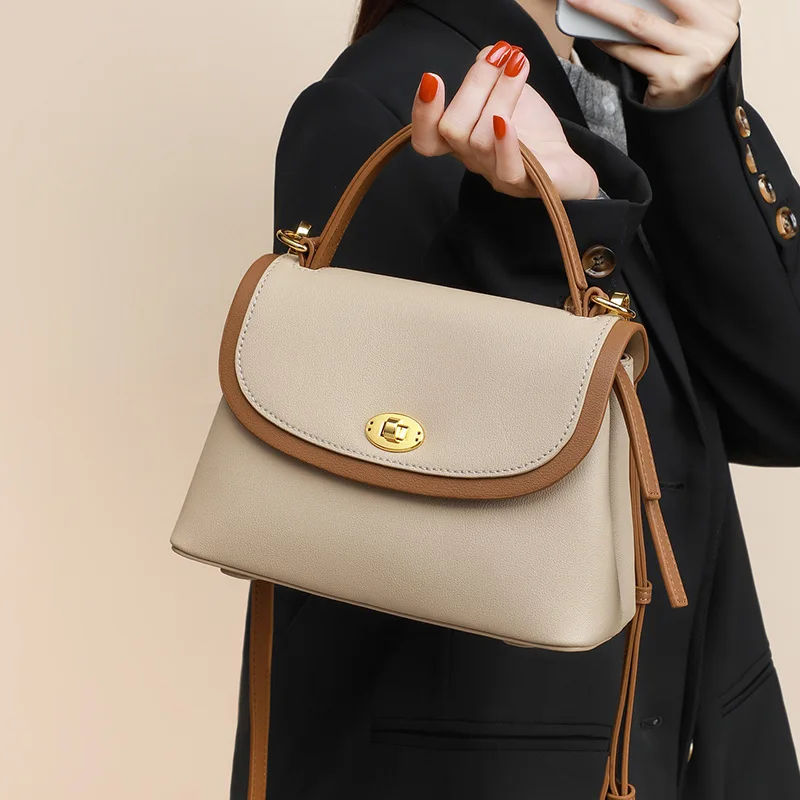 Женская сумка-мессенджер AIGO многослойная вместительная маленькая квадратная