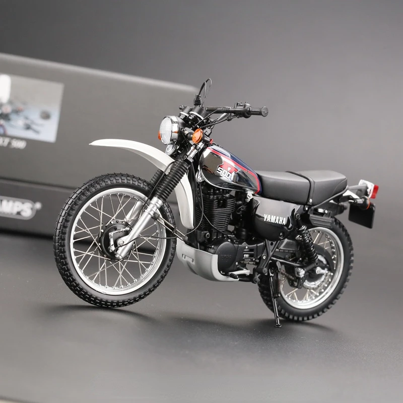 

Миниатюрная модель мотоцикла из сплава 1:12 Yamaha XT 500 1986